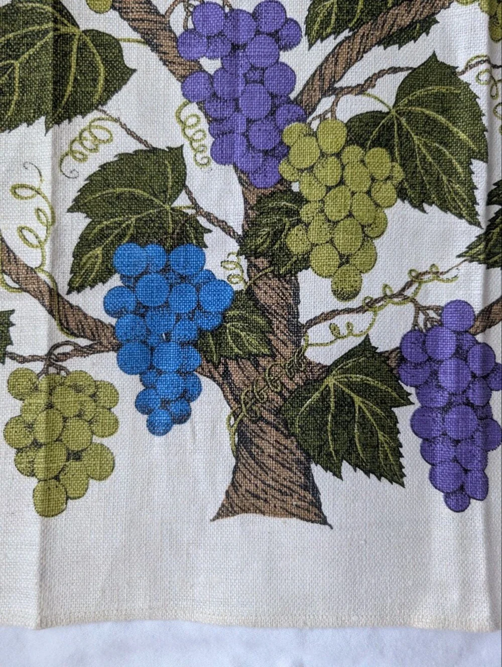Vintage Lois Long Grape Vine Kitchen Towel in Blue, Purple, Olive